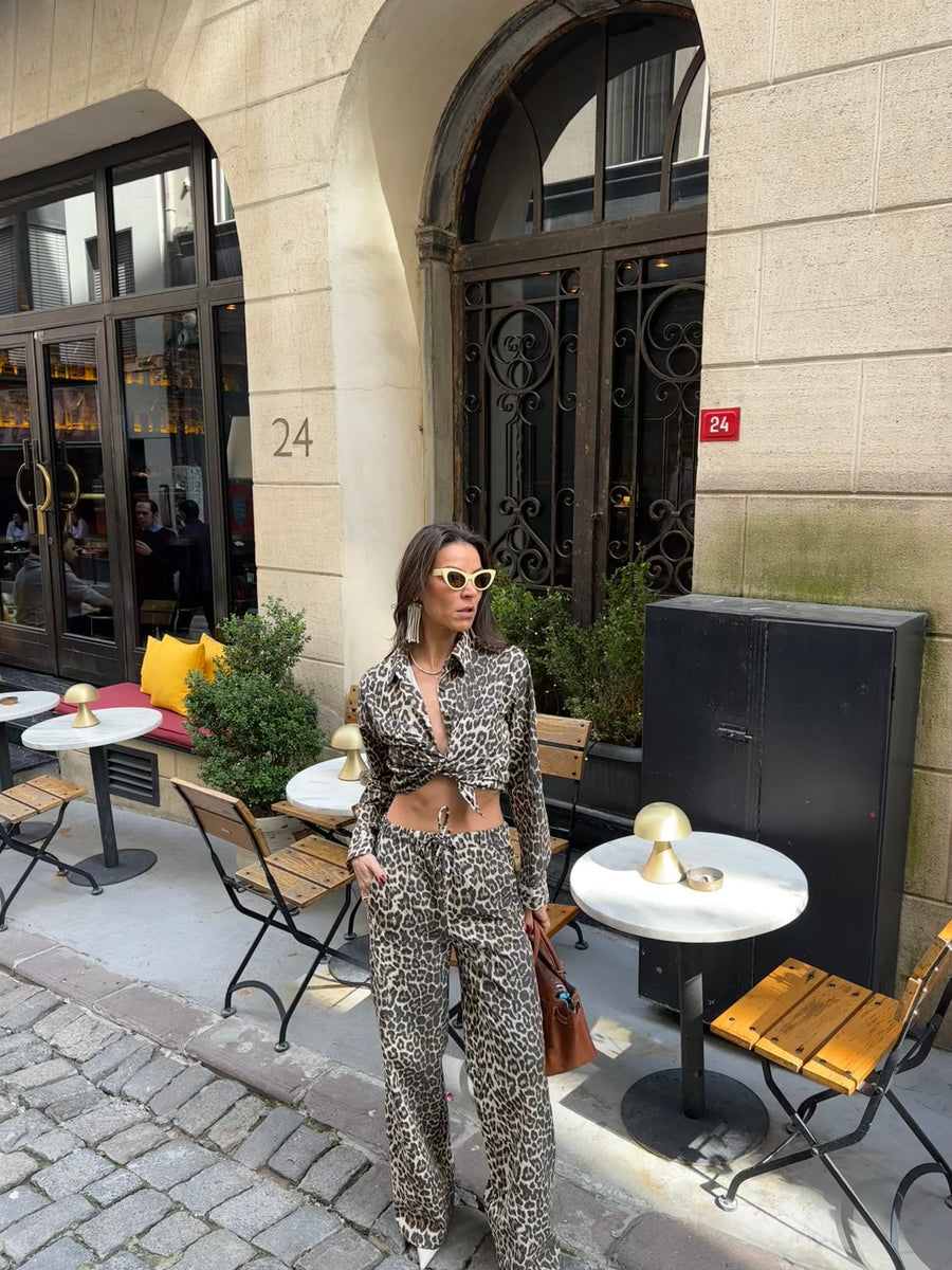 Leopar Desenli Denim Takım