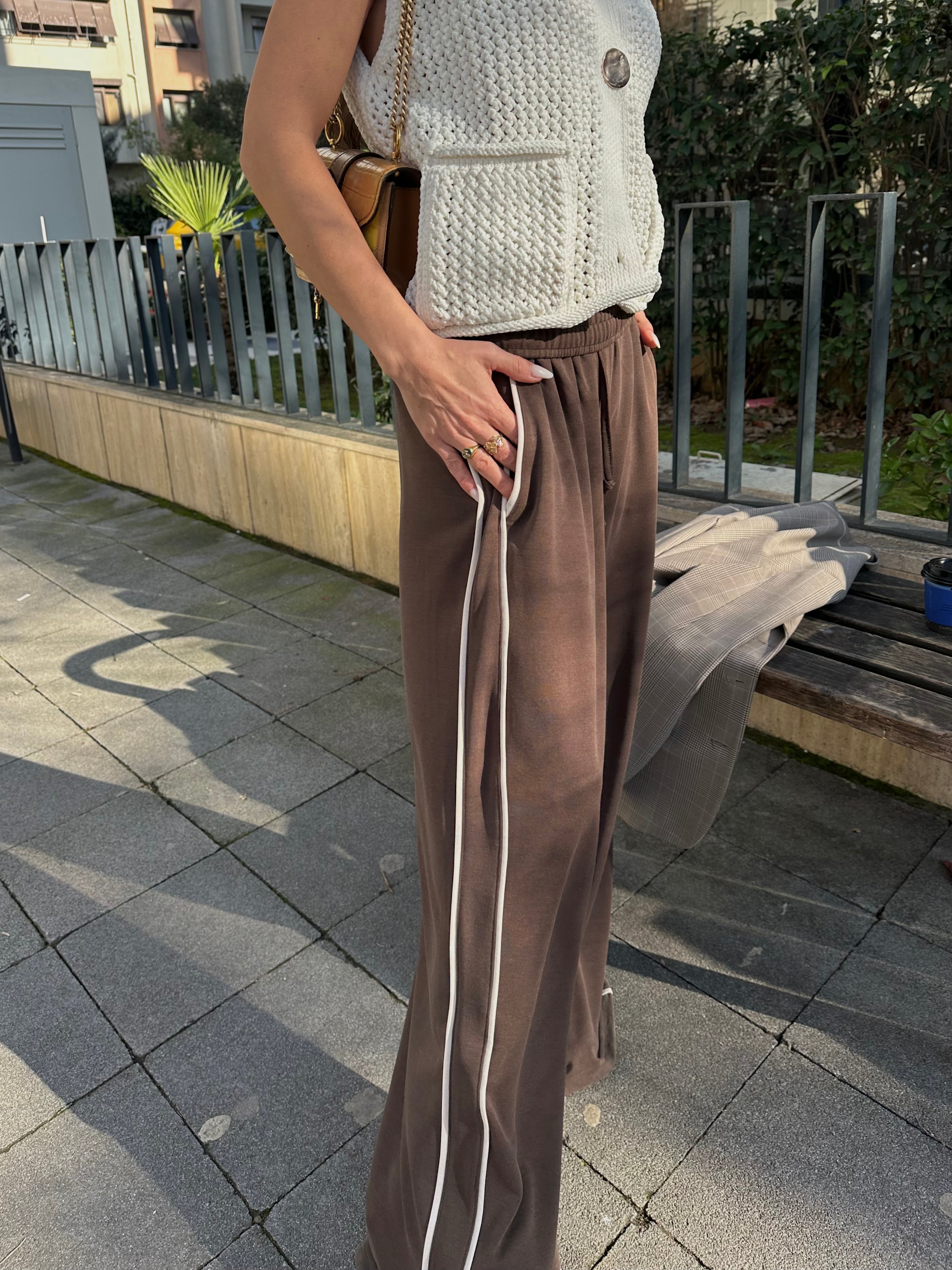 Modal Kumaş Yanları Çizgili Pantolon