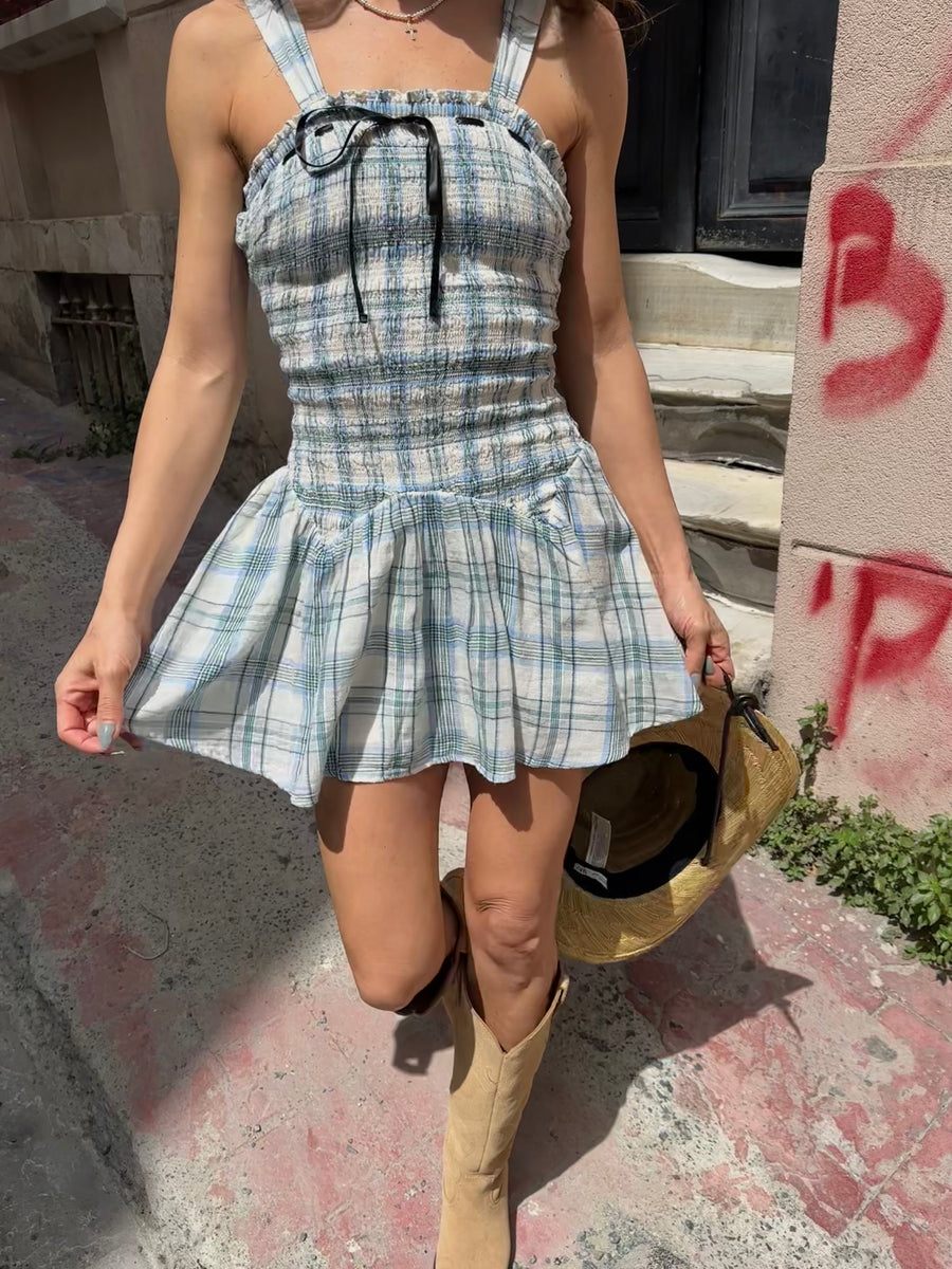 Fiyonk Detay Mini Elbise