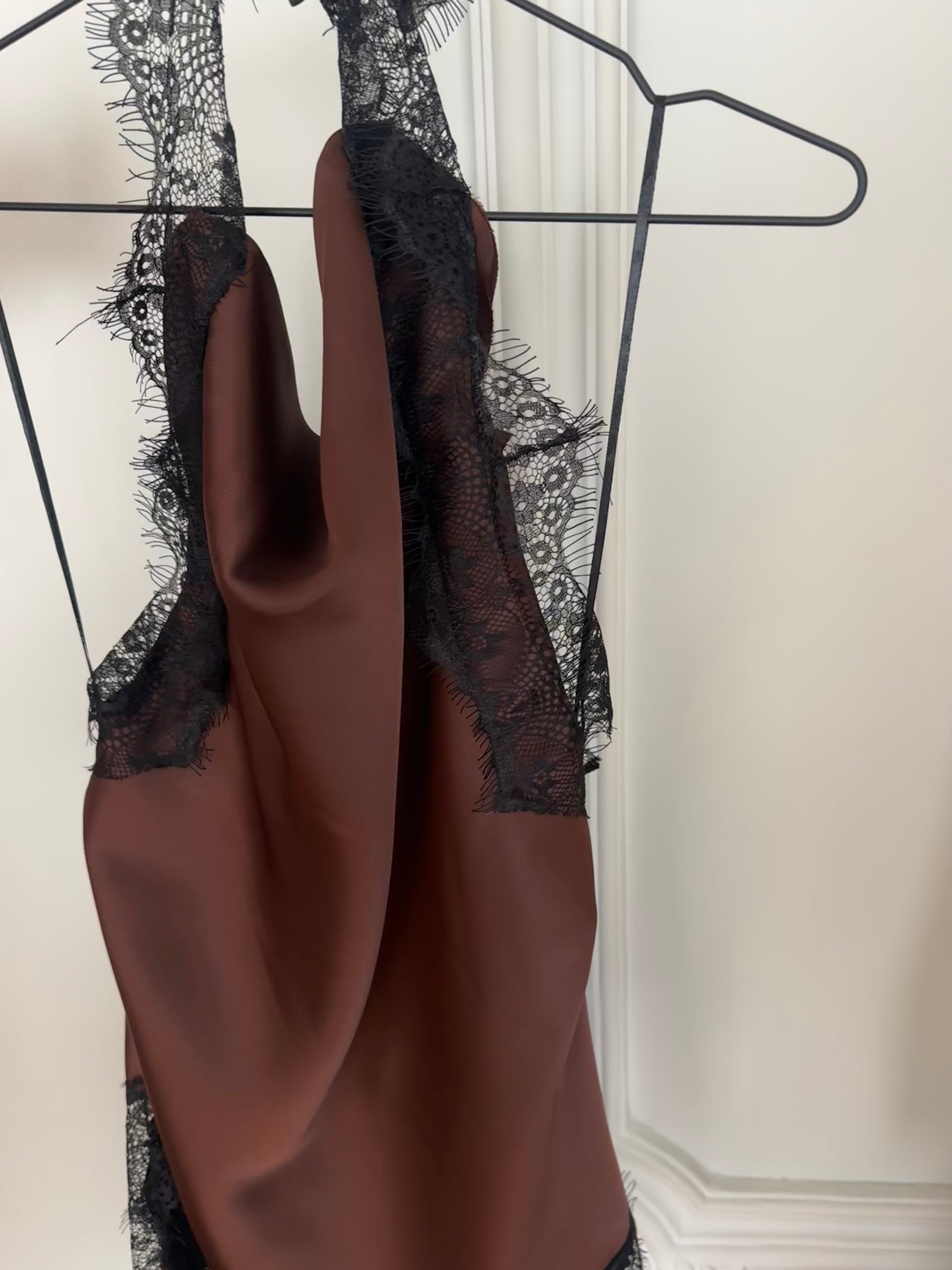 Halter Yaka Dantel Top