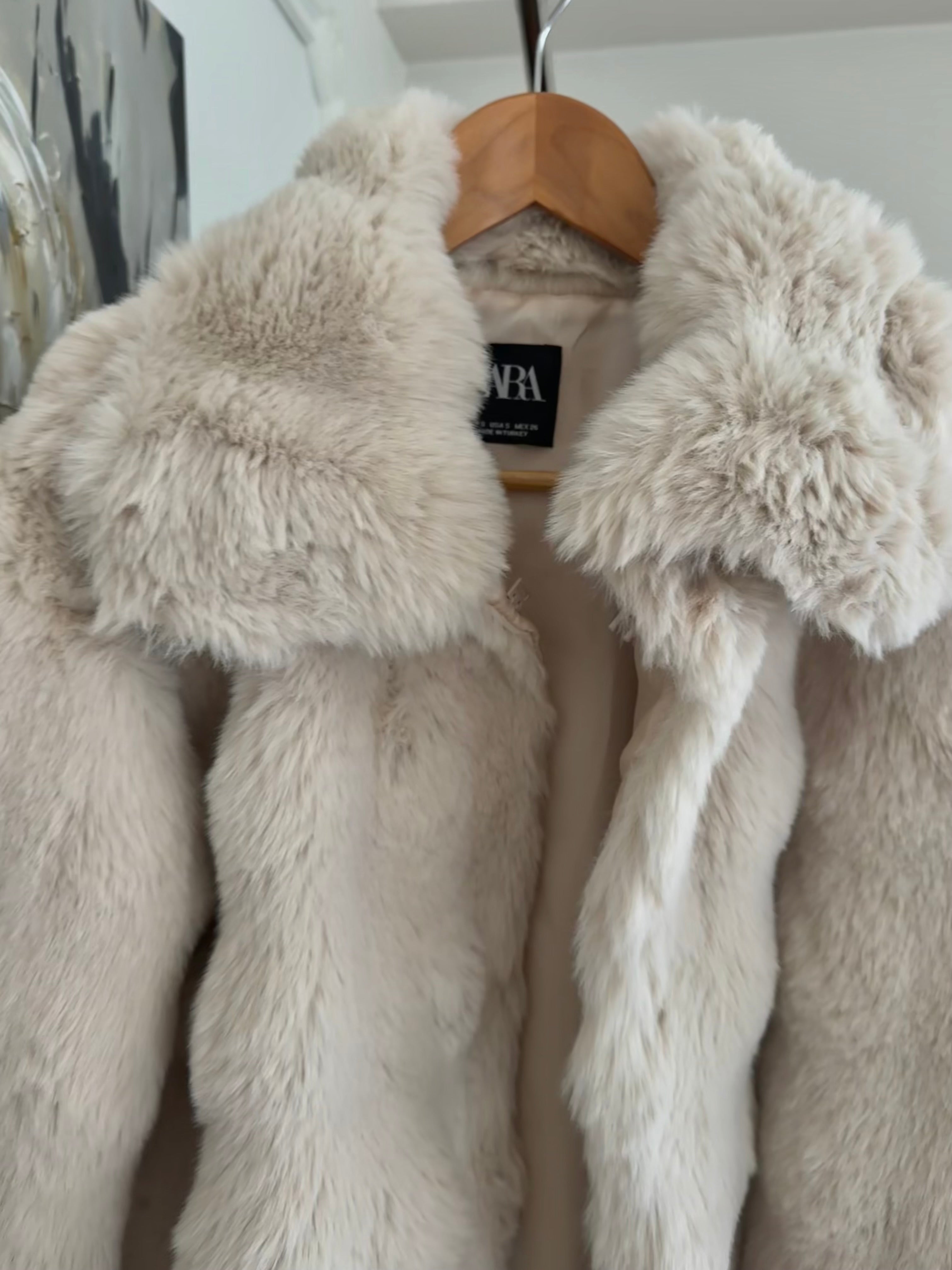 Bej Boğumlu Peluş Kürk