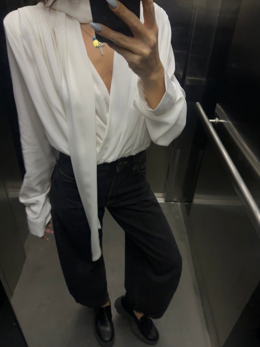 Vatka ve Şal Detay Bluz