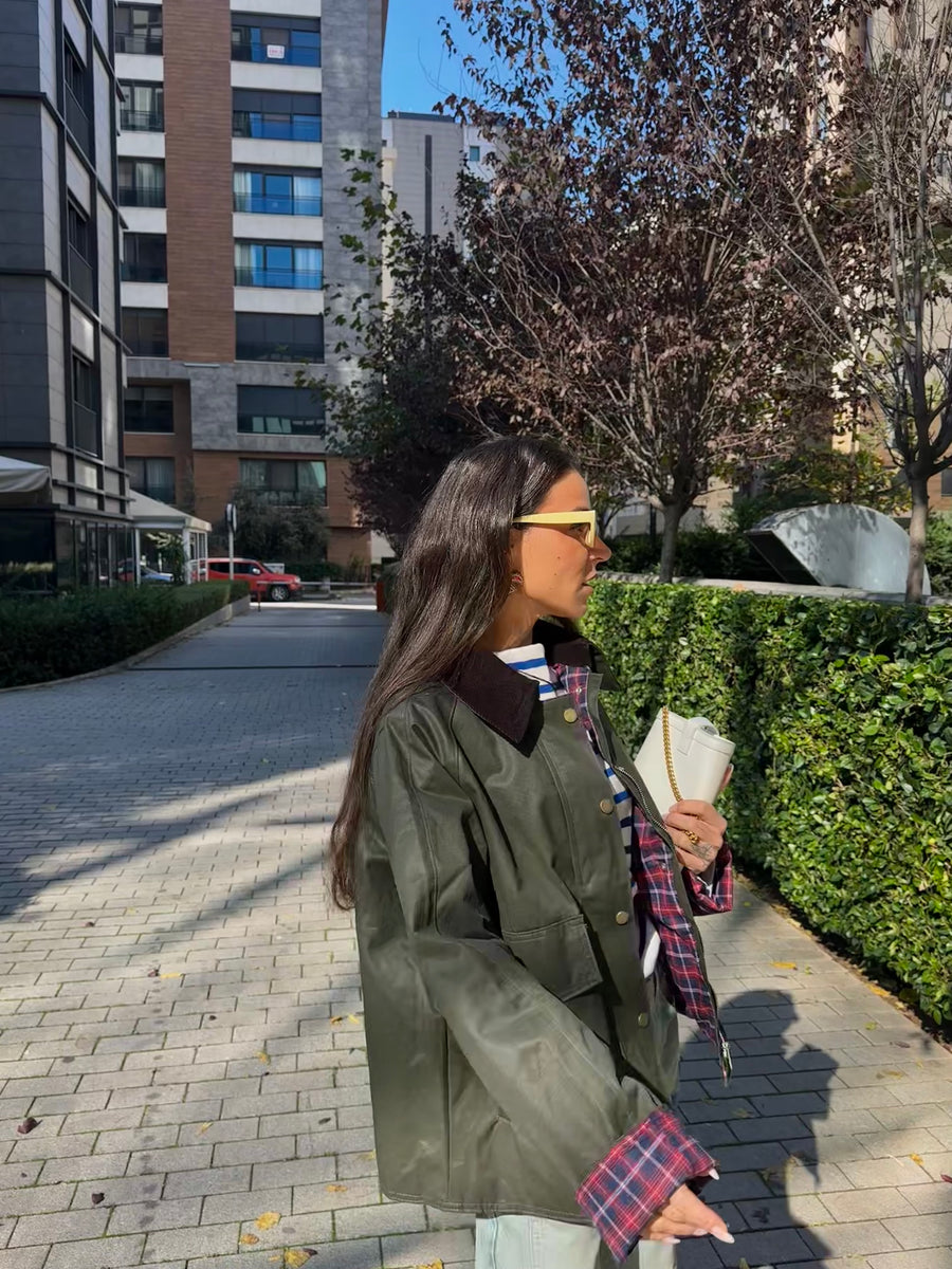 Astar Detay Yağlı Parka