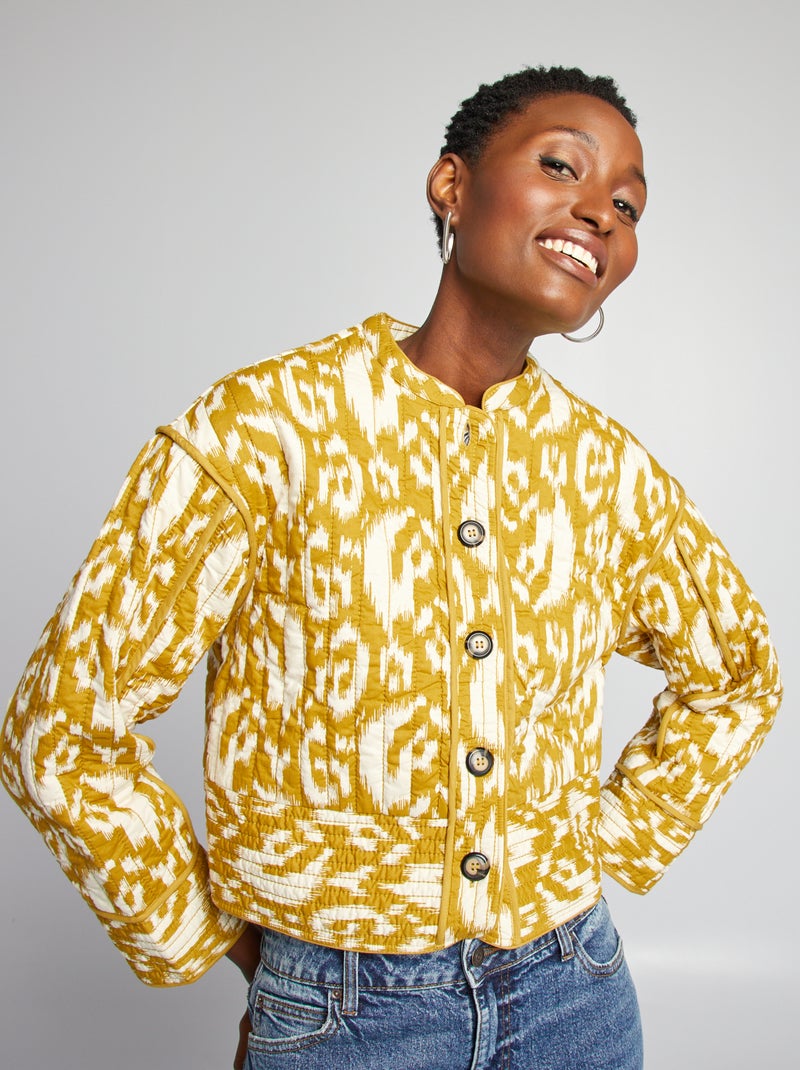 Desenli Kısa Kapitone Ceket